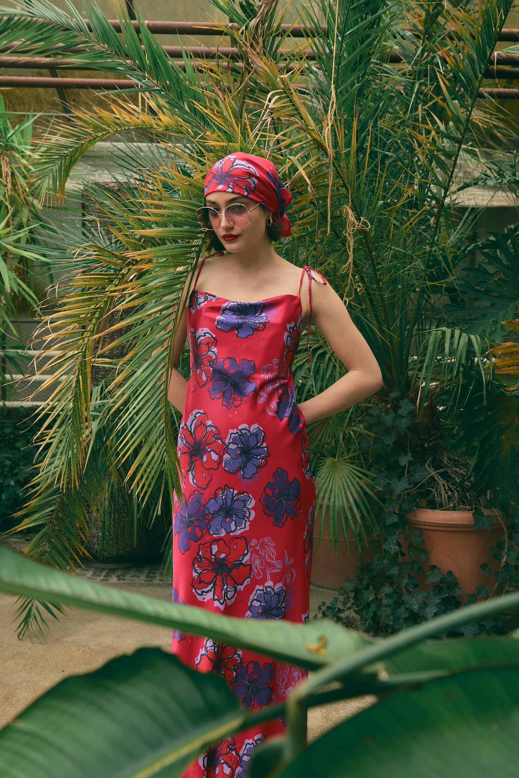 Floral Fragments Scarf (red)