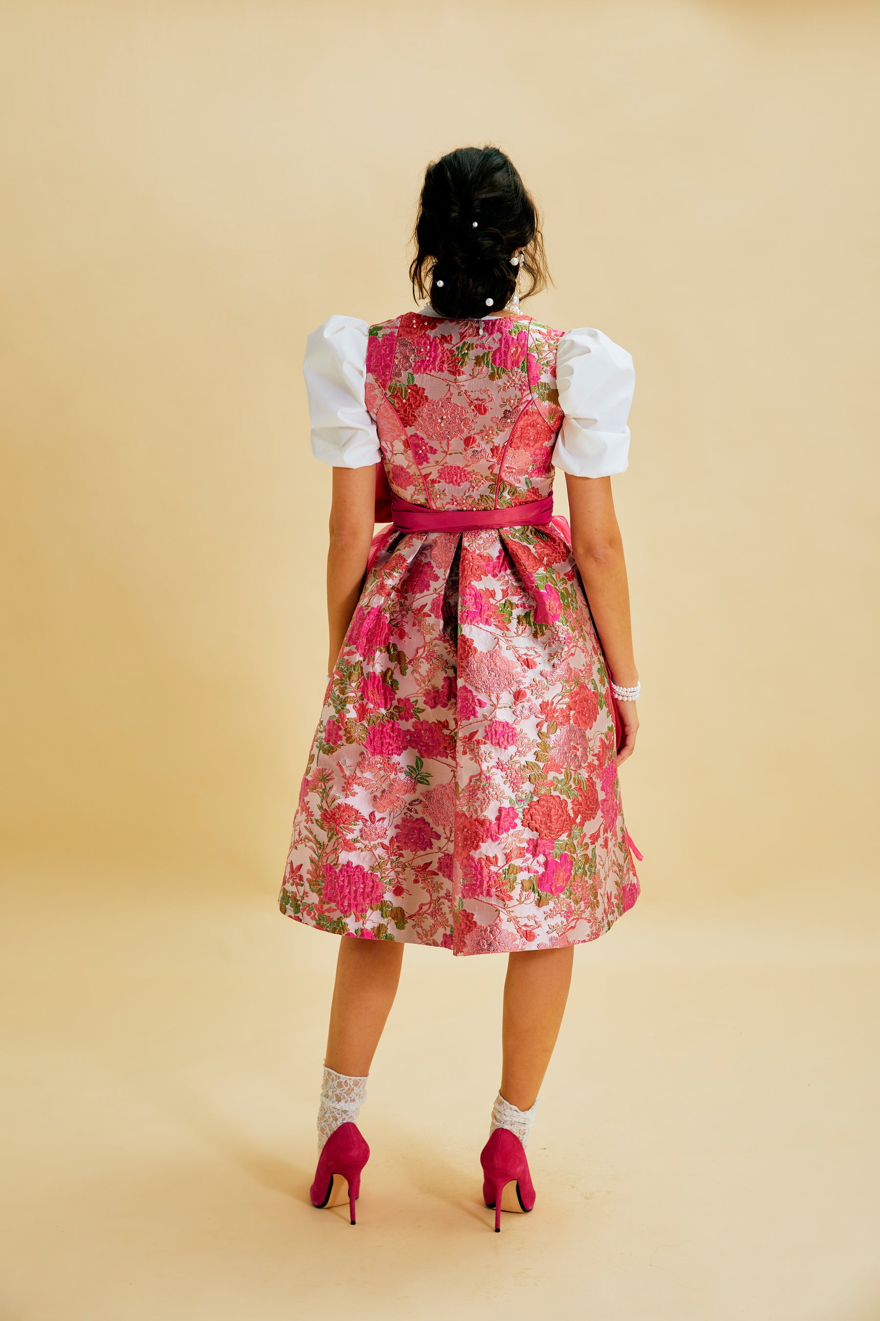 Champagne Chic - Dirndl